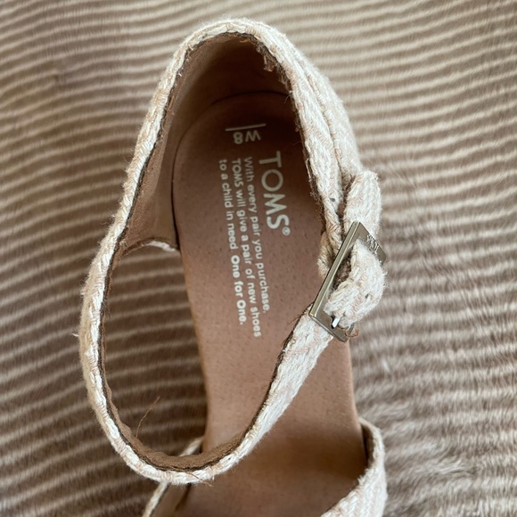 Toms Sienna Woven Cork Wedge Sandals - Picture 8 of 11